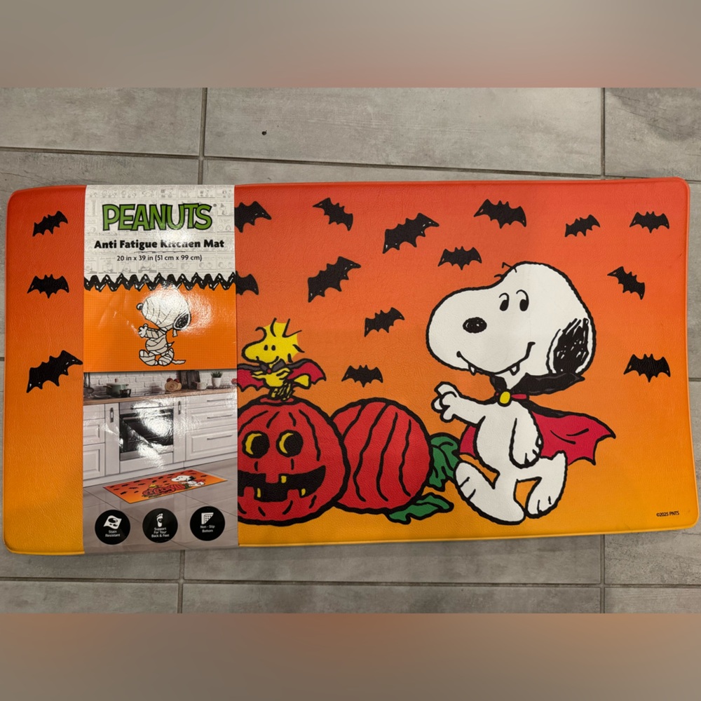 Peanuts Snoopy Halloween oversized Kitchen anti fatigue mat